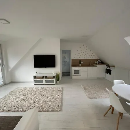 Setany Gyoengye Apartament Balatonlelle