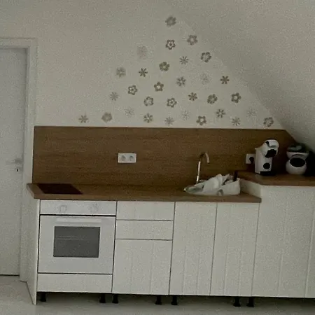 Setany Gyoengye Apartament Balatonlelle